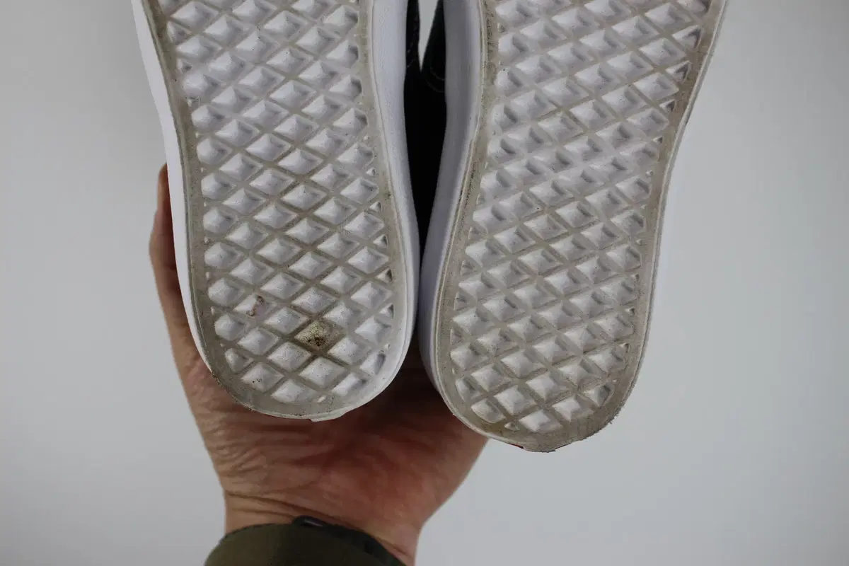 thumbnail-7